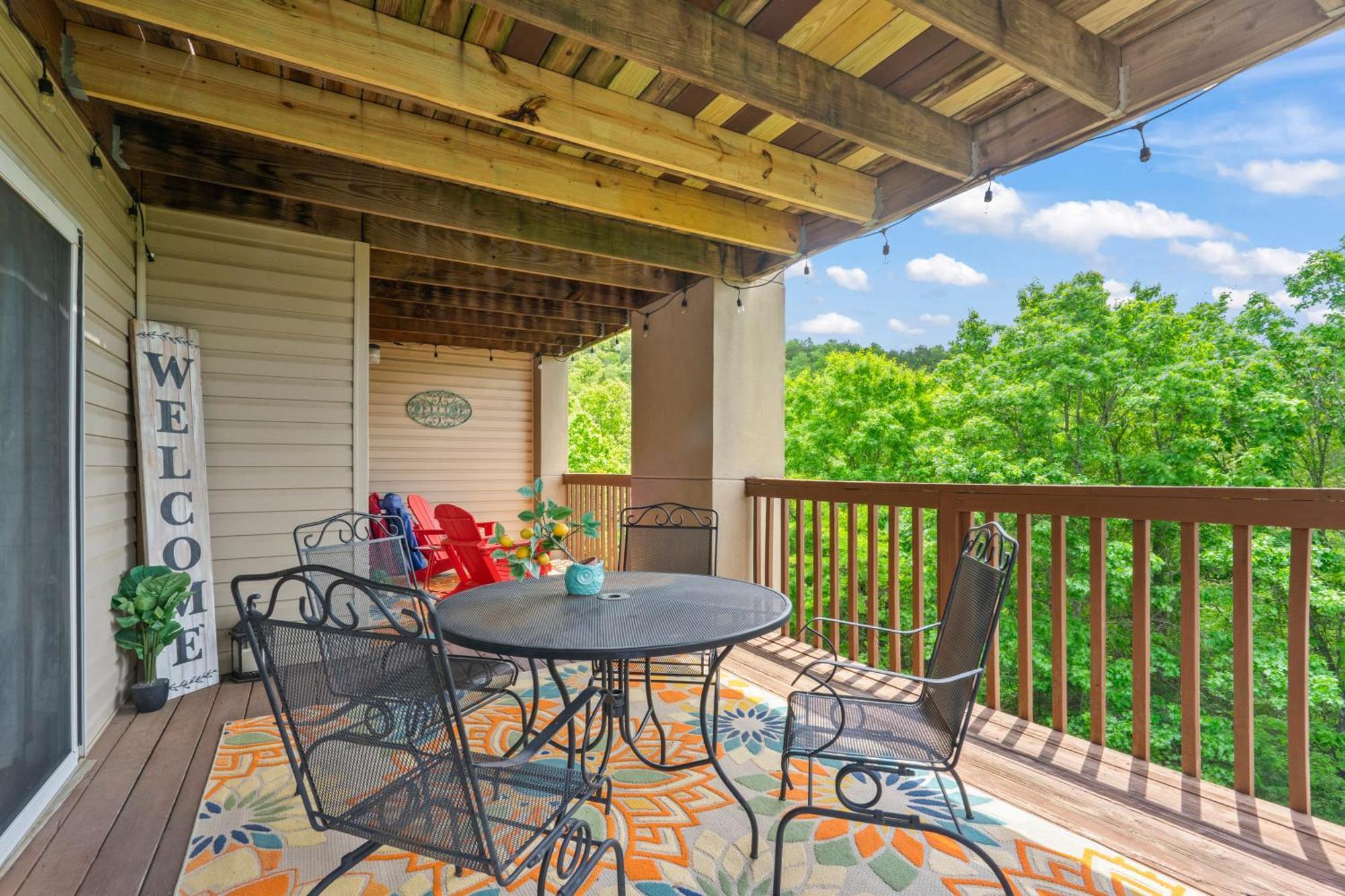 Walk-In, No Stairs Condo, Pets Welcome, 4 Mins To Silver Dollar City, 14 Mins To Ball Park Of America, Amazing Ozark Mountian Views برانسون المظهر الخارجي الصورة