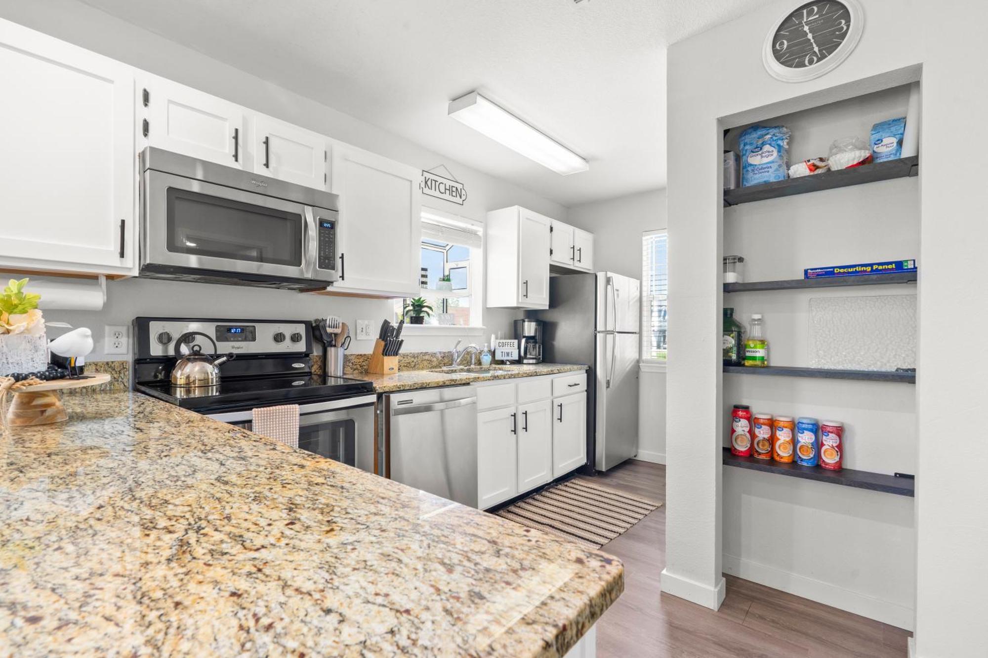 Walk-In, No Stairs Condo, Pets Welcome, 4 Mins To Silver Dollar City, 14 Mins To Ball Park Of America, Amazing Ozark Mountian Views برانسون المظهر الخارجي الصورة